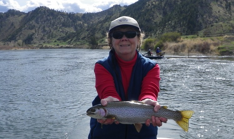 Jan Perkins with a healthy Missouri River bow